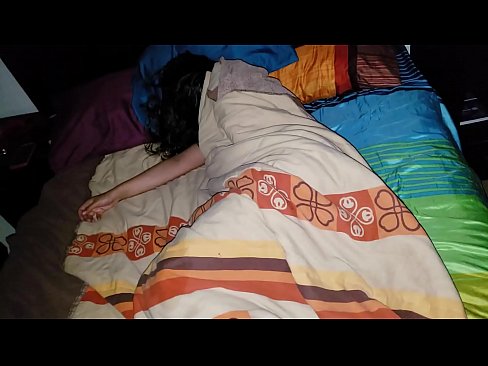❤️ Stepson berating a sua jovem madrasta enquanto ela dorme. ❤️❌ Porno em pt.serviporno.ru ️❤
